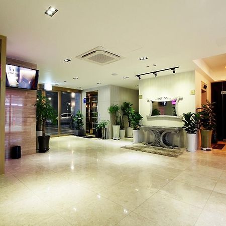 Donggyeong Hotel Seoul Exterior photo