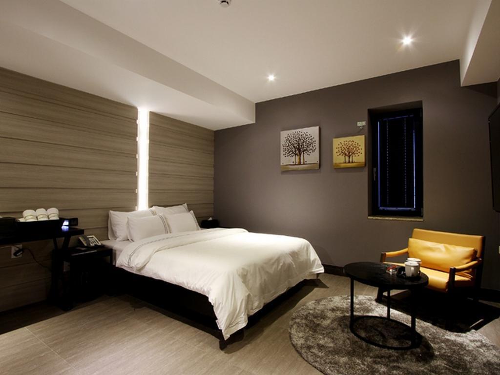 Donggyeong Hotel Seoul Room photo