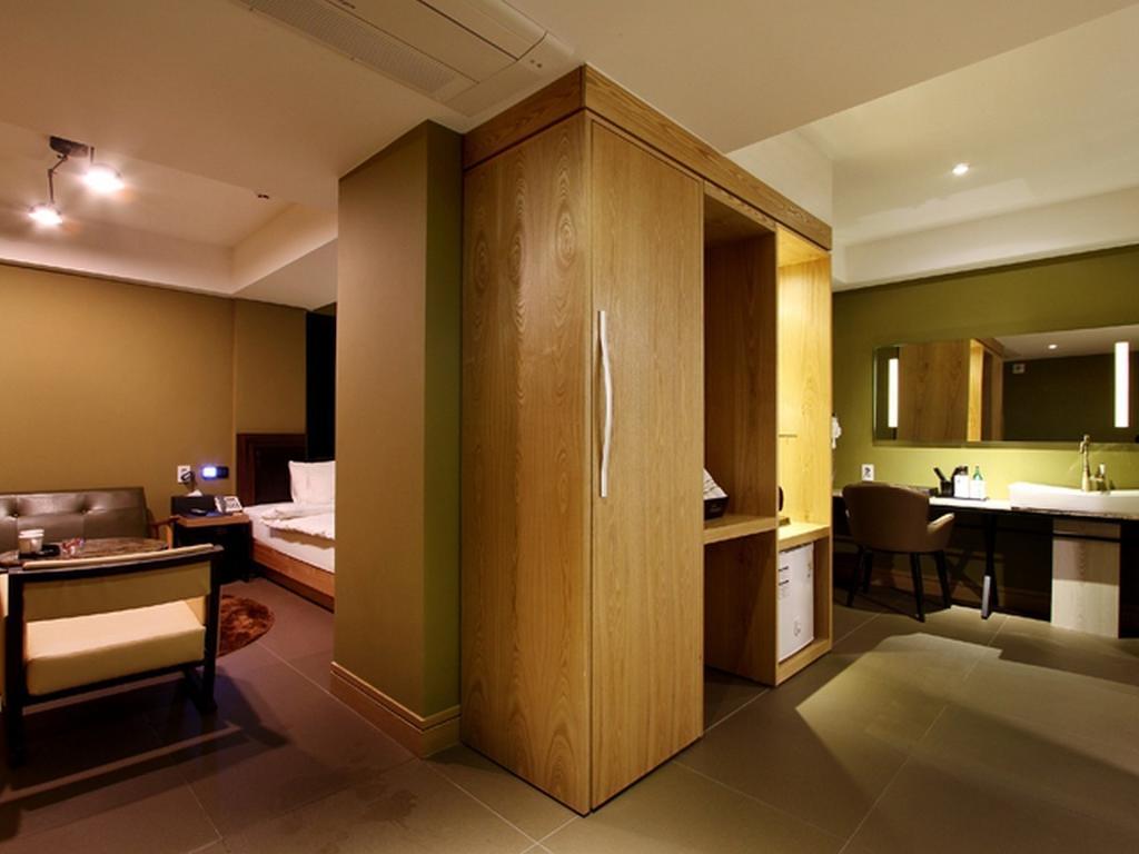 Donggyeong Hotel Seoul Room photo